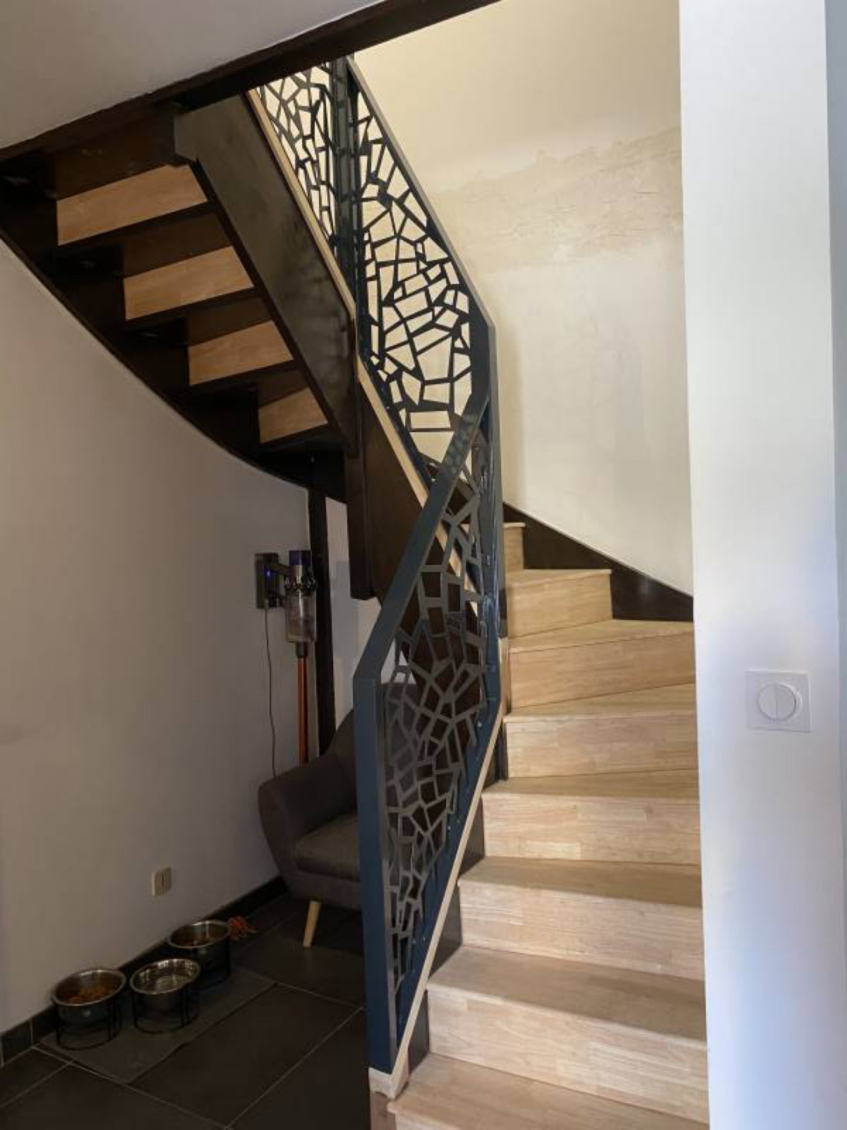 Remplacement garde-corps bois par du métal dans les bouches du Rhônes