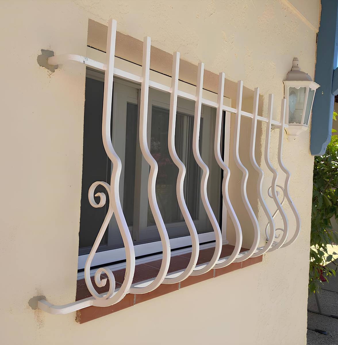 MISE EN SECURITE DE FENETRE SUR PORT DE BOUC