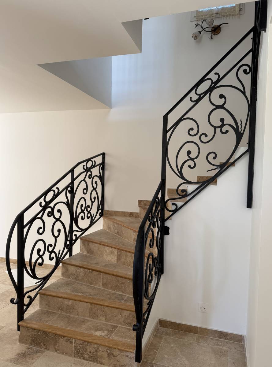 MISE EN SECURITE ESCALIER  AVEC PALIER
