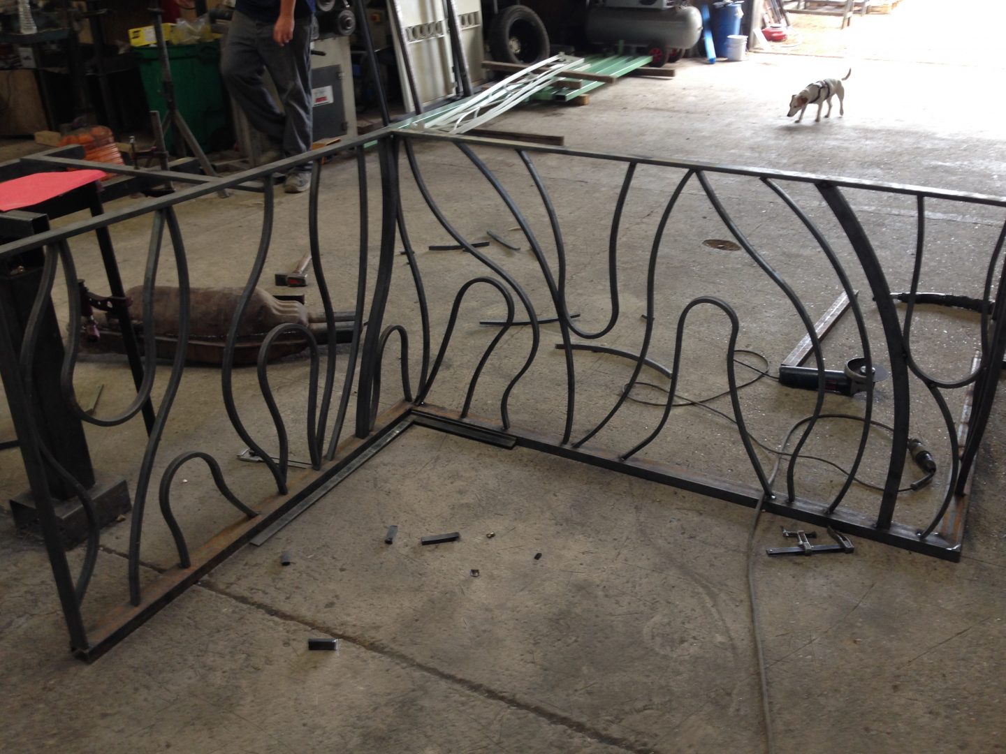 Montage à blanc garde-corps dans nos ateliers à Istres