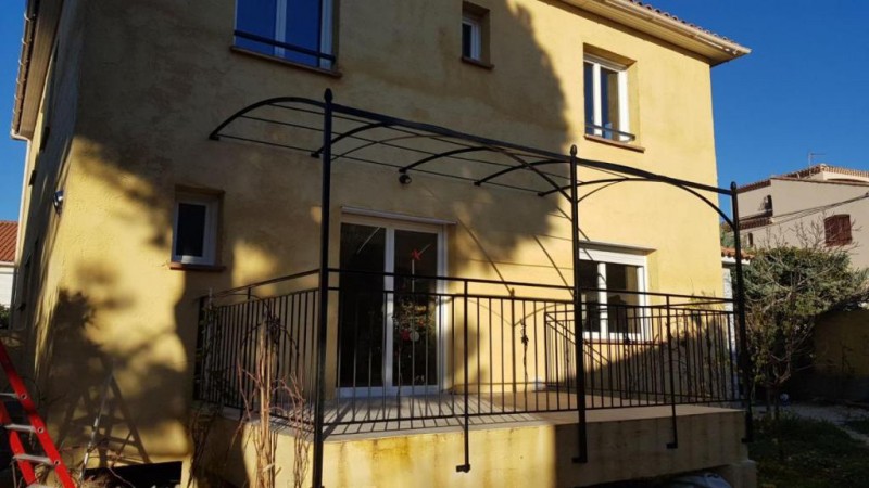 Pergola et garde-corps sur mesure à Martigues et ses alentours