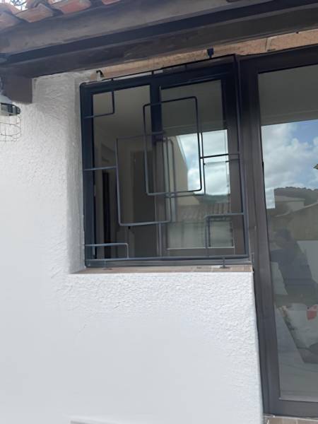 GRILLE DE DEFENSE SUR CHATEAUNEUF