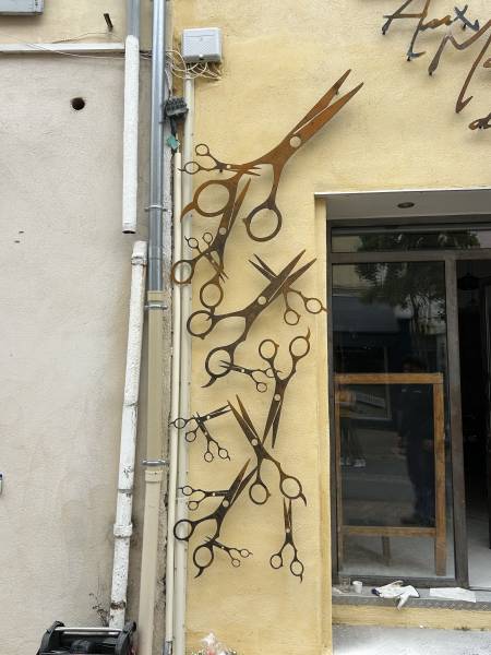 ENSEIGNE COIFFEUR SUR ISTRES