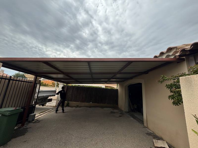CARPORT POUR FUTUR PANNEAUX SOLAIRES SUR MAUSSANE (13)