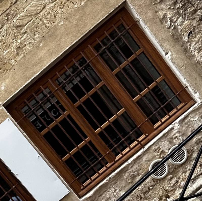 GRILLE DE DEFENSE SUR SALON DE PROVENCE