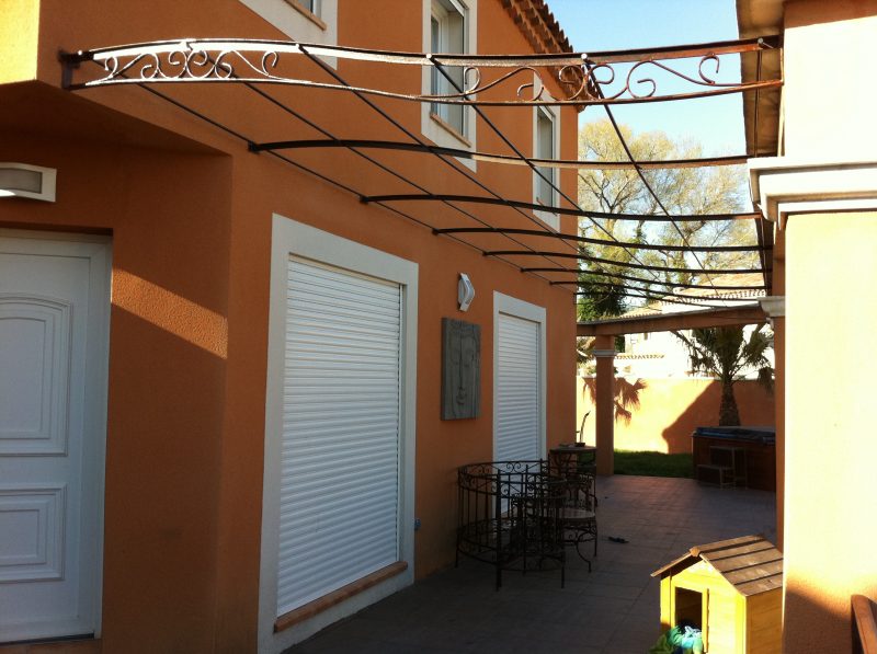 Pergola rouillée vernis sur Entressen